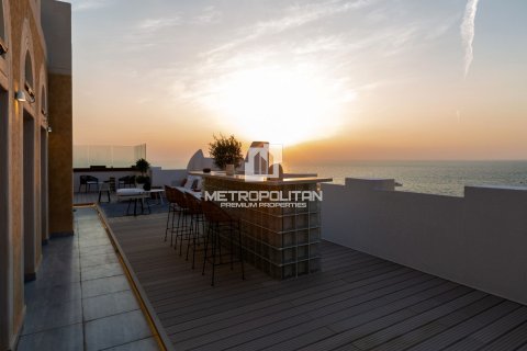 Penthouse in Palm Jumeirah, Dubai 6 bedrooms, 1613 sq.m. № 73293 - photo 2