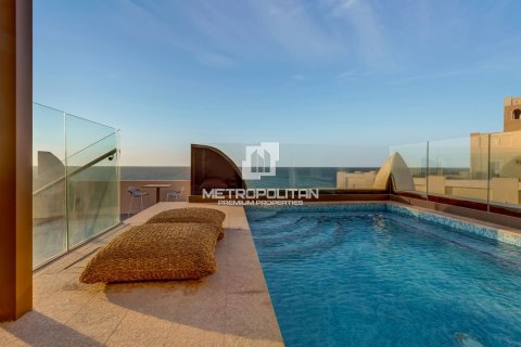Penthouse in Palm Jumeirah, Dubai 6 bedrooms, 1613 sq.m. № 73293 - photo 25