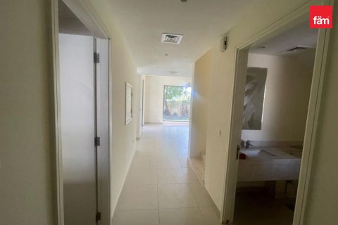 Villa in Dubai Hills Estate, Dubai 3 bedrooms, 194 sq.m. № 137691 - photo 3