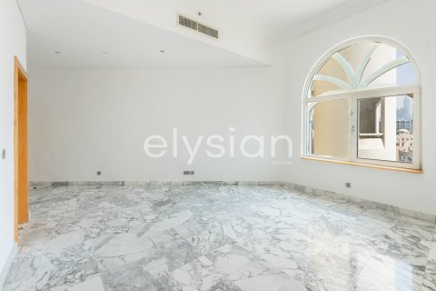 Ático en Shoreline Apartments, Palm Jumeirah, Dubai, 4 dormitorios, 487 m², № 38137 - foto 17