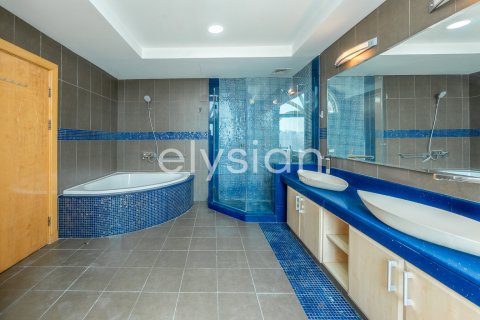 Ático en Shoreline Apartments, Palm Jumeirah, Dubai, 4 dormitorios, 487 m², № 38137 - foto 26