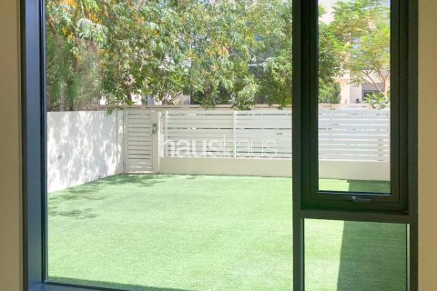 Снять в аренду виллу в Maple at Dubai Hills Estate, Дубай Хилс Эстейт, Дубай: 3 спальни, 207м², № 44987 - фото 8