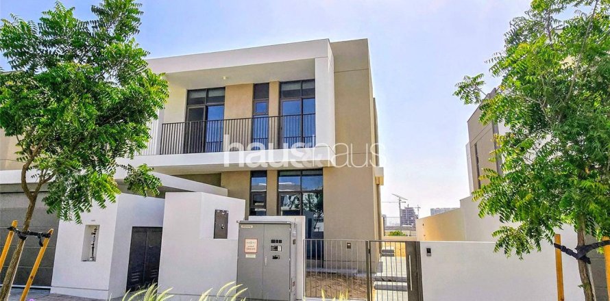 Вилла в Al Furjan, Дубай, 4 спальни, 449м², № 43828