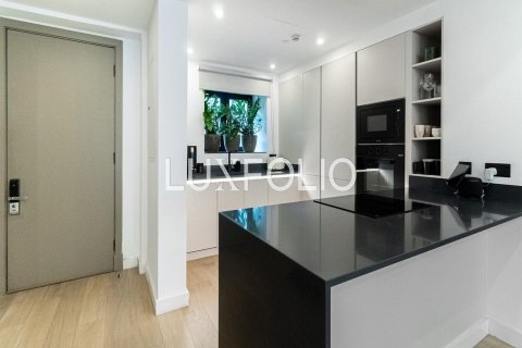 Apartment in Downtown Dubai (Downtown Burj Dubai), Dubai 1 bedroom, 139 sq.m. № 45830 - photo 8