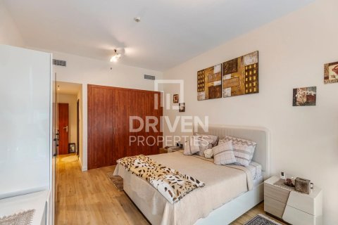 Appartement à Dubai Sports City, Dubai, 2 chambres, 150.32 m², № 138645 - photo 6