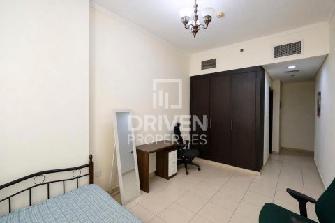 Apartment in Queue Point, Dubai Land, Dubai 3 bedrooms, 162.21 sq.m. № 138649 - photo 5