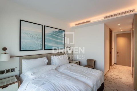 Снять в аренду квартиру в Address Harbour Point, Dubai Creek Harbour (The Lagoons), Дубай: 2 спальни, 147.62м², № 128195 - фото 7