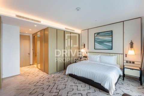 Снять в аренду квартиру в Address Harbour Point, Dubai Creek Harbour (The Lagoons), Дубай: 2 спальни, 147.62м², № 128195 - фото 10