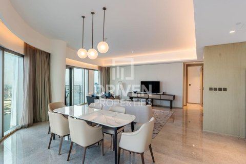 Снять в аренду квартиру в Address Harbour Point, Dubai Creek Harbour (The Lagoons), Дубай: 2 спальни, 147.62м², № 128195 - фото 5