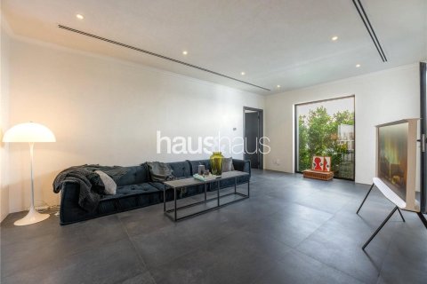 Villa in Dubai Investment Park, Dubai 4 bedrooms, 390 sq.m. № 43256 - photo 14
