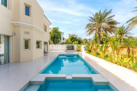 Villa à Arabian Ranches, Dubai, 5 chambres, 409 m², № 43246 - photo 2