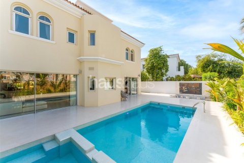 Villa à Arabian Ranches, Dubai, 5 chambres, 409 m², № 43246