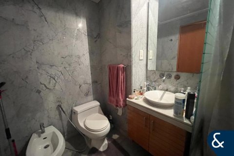 Apartamento en Jumeirah Lake Towers, Dubai, 1 dormitorio, 94 m², № 91288 - foto 11