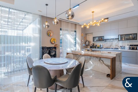 Villa à North Village, Al Furjan, Dubai, 5 chambres, 569 m², № 91289 - photo 3