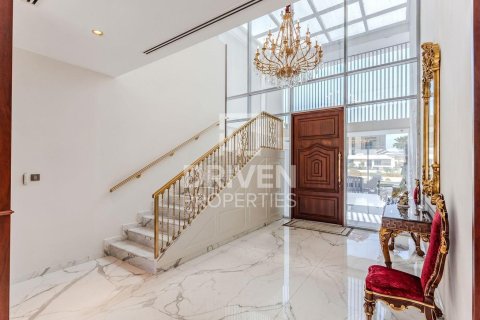 Снять в аренду виллу в Дубай Хилс Эстейт, Дубай: 6 спален, 1268.22м², № 129592 - фото 14