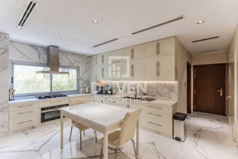 Снять в аренду виллу в Дубай Хилс Эстейт, Дубай: 6 спален, 1268.22м², № 129592 - фото 7
