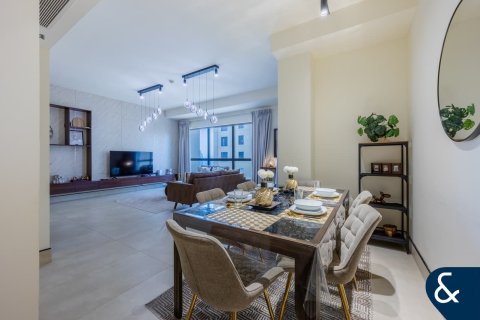 Apartment in Jumeirah Beach Residence, Dubai 2 bedrooms, 119 sq.m. № 79300 - photo 4
