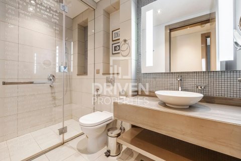 Снять в аренду квартиру в DAMAC Towers by Paramount, Бизнес-Бэй, Дубай: 2 спальни, 129.51м², № 136653 - фото 12