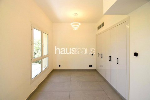 Adosado en The Springs, Dubai, 2 dormitorios, 172 m², № 43271 - foto 8