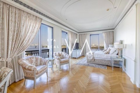 Apartment in Bur Dubai, Dubai 4 bedrooms, 466 sq.m. № 52769