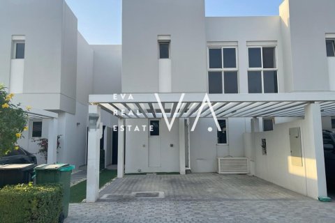 Maison de ville à Dubai, 3 chambres, 187.38 m², № 52693
