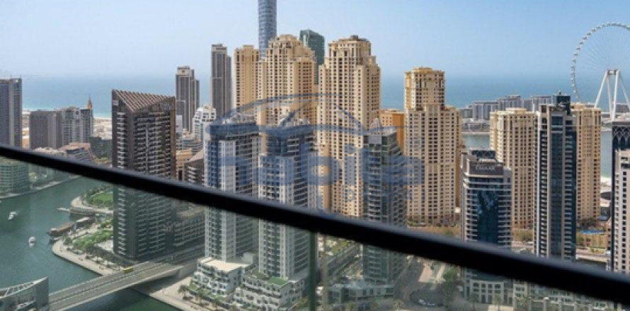 Apartment in Vida Residences Dubai Marina, Dubai Marina, Dubai 3 bedrooms, 155.4 sq.m. № 7652
