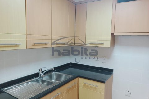 Apartment in Sheikh Zayed Road, Dubai 2 bedrooms, 107.2 sq.m. № 7651 - photo 2