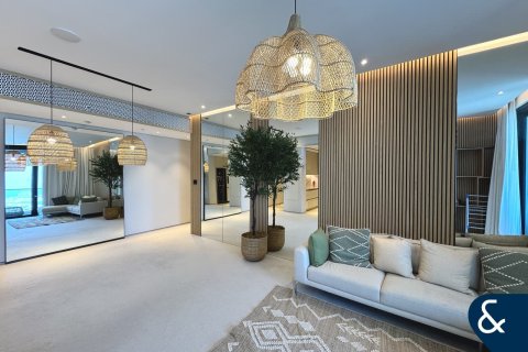 Apartment in The Address Jumeirah Resort and Spa, Jumeirah Beach Residence, Dubai 3 bedrooms, 173 sq.m. № 76083 - photo 4