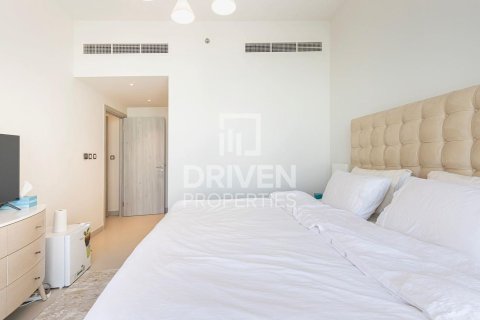 Apartment in The cove, Dubai Creek Harbour (The Lagoons), Dubai 3 bedrooms, 170.94 sq.m. № 136639 - photo 6
