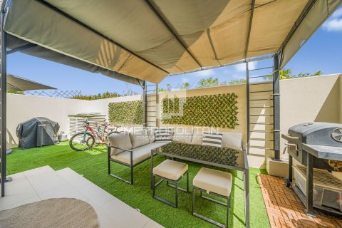 Maison de ville à DAMAC Hills (Akoya by DAMAC), Dubai, 3 chambres, 166 m², № 73317 - photo 3