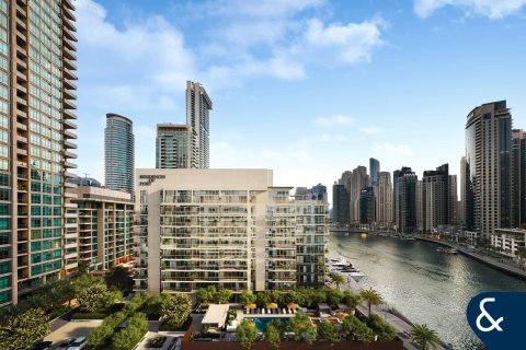 Apartment in Dubai Marina, Dubai 3 bedrooms, 232 sq.m. № 74647 - photo 9