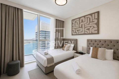 Apartamento en EMAAR Beachfront, Dubai Harbour, Dubai, 3 dormitorios, 152.64 m², № 140958 - foto 5