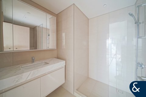 Apartment in BURJ ROYALE in Downtown Dubai (Downtown Burj Dubai), Dubai 2 bedrooms, 89 sq.m. № 99142 - photo 12