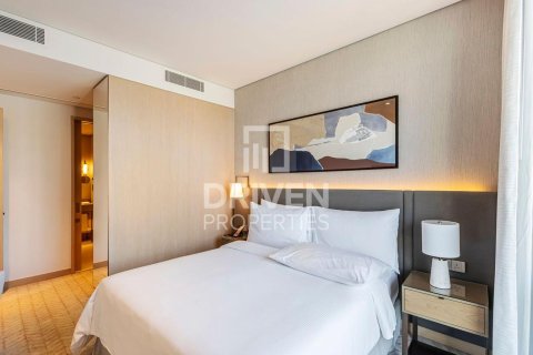Снять в аренду квартиру в Vida Residences Dubai Mall, Даунтаун Дубай (Даунтаун Бурдж Дубай), Дубай: 2 спальни, 112.69м², № 128384 - фото 14