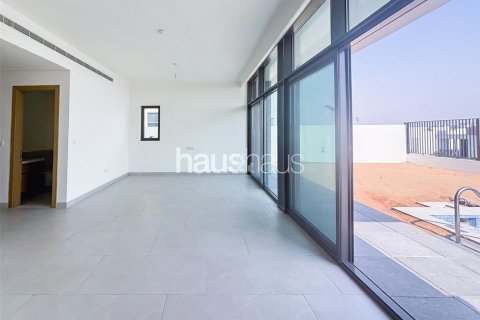 Villa in Al Furjan, Dubai 4 bedrooms, 377 sq.m. № 43802 - photo 5