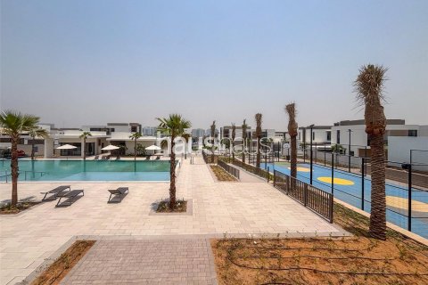 Villa in Al Furjan, Dubai 4 bedrooms, 377 sq.m. № 43802 - photo 3