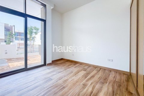 Villa in Al Furjan, Dubai 4 bedrooms, 377 sq.m. № 43802 - photo 12