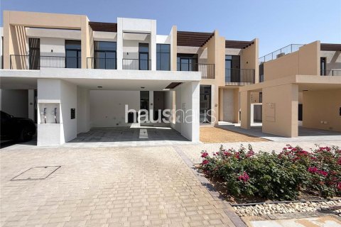 Villa in EMAAR South, Dubai South (Dubai World Central), Dubai 3 bedrooms, 191 sq.m. № 43788