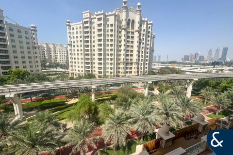 Apartment in Golden Mile, Palm Jumeirah, Dubai 2 bedrooms, 167 sq.m. № 76052
