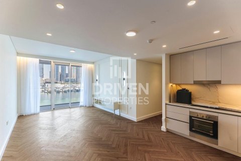 Квартира в EMAAR Beachfront, Dubai Harbour, Дубай, 2 спальни, 117.89м², № 128231