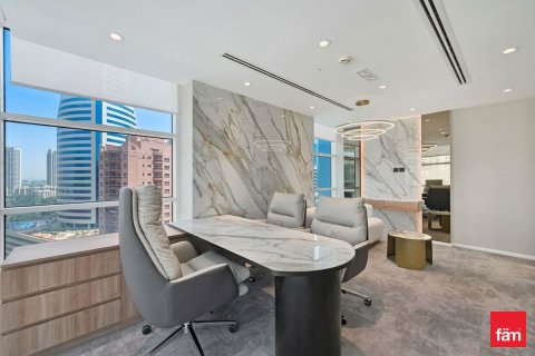 Office in Dubai 851.3 sq.m. № 100194