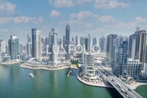 Apartment in Dubai Marina, Dubai 2 bedrooms, 164 sq.m. № 45579 - photo 16
