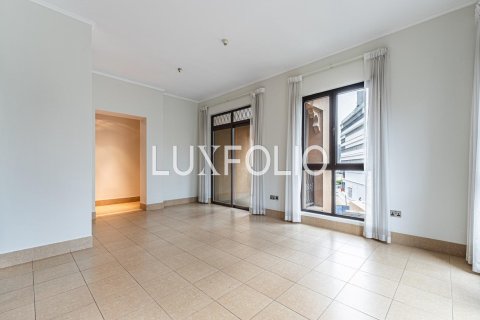 Apartment in Old Town, Dubai 3 bedrooms, 183 sq.m. № 45578 - photo 15