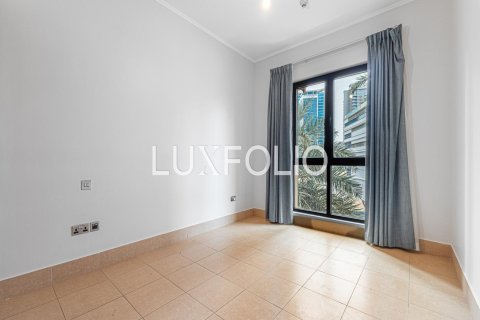Apartment in Old Town, Dubai 3 bedrooms, 183 sq.m. № 45578 - photo 2