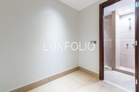 Apartment in Old Town, Dubai 3 bedrooms, 183 sq.m. № 45578 - photo 10