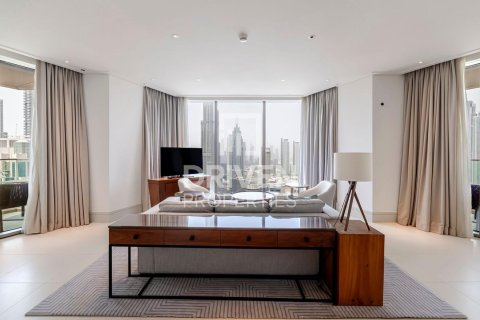 Apartamento en Vida Residence Downtown, Downtown Dubai (Downtown Burj Dubai), Dubai, 3 dormitorios, 187.11 m², № 136580 - foto 3