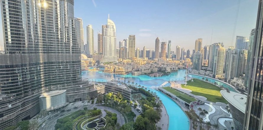 Apartamento en Dubai, 3 dormitorios, 165.6 m², № 113008