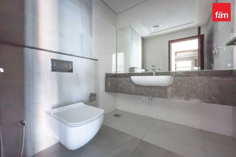 Apartment in Al Satwa, Dubai 2 bedrooms, 121.9 sq.m. № 113006 - photo 8