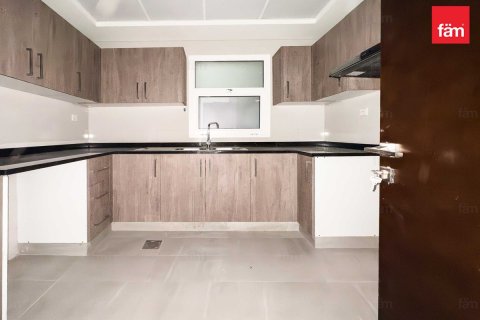 Apartment in Al Satwa, Dubai 2 bedrooms, 121.9 sq.m. № 113006 - photo 7