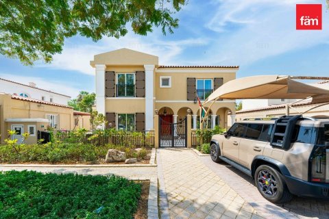 Villa en Dubai, 5 dormitorios, 793.3 m², № 134781 - foto 23